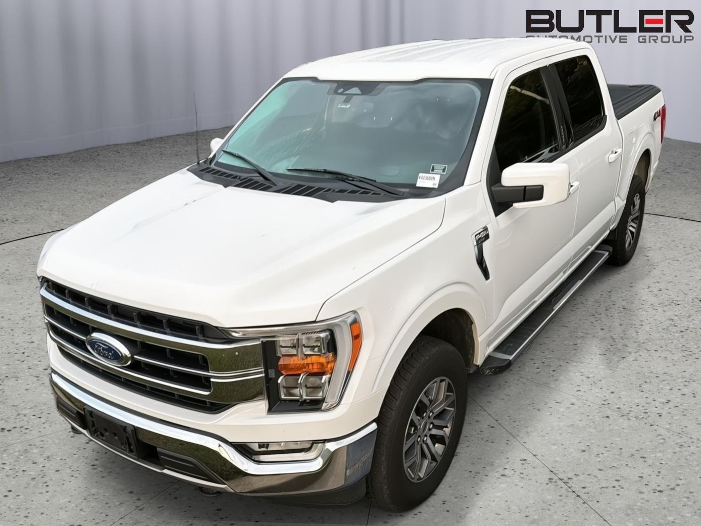 Used 2022 Oxford White Ford Lariat image 1