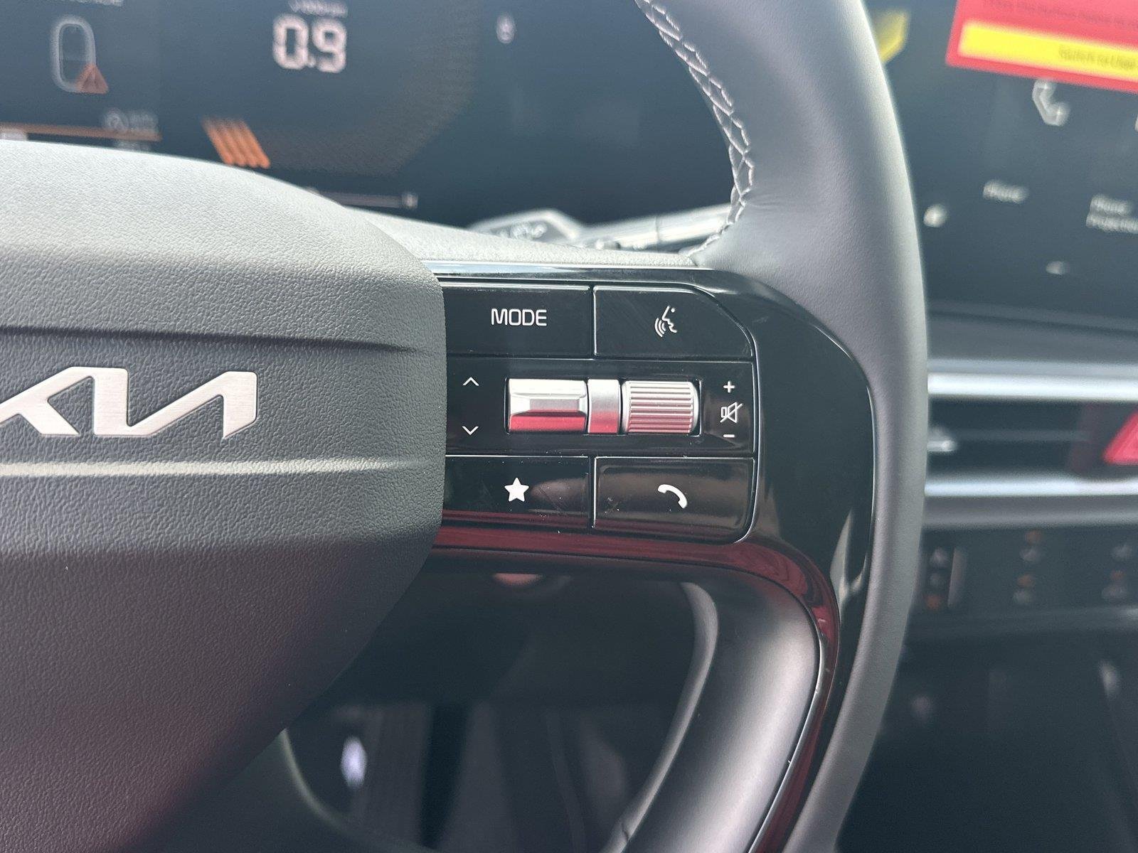 New 2026 Glacial White Pearl Kia LX image 10