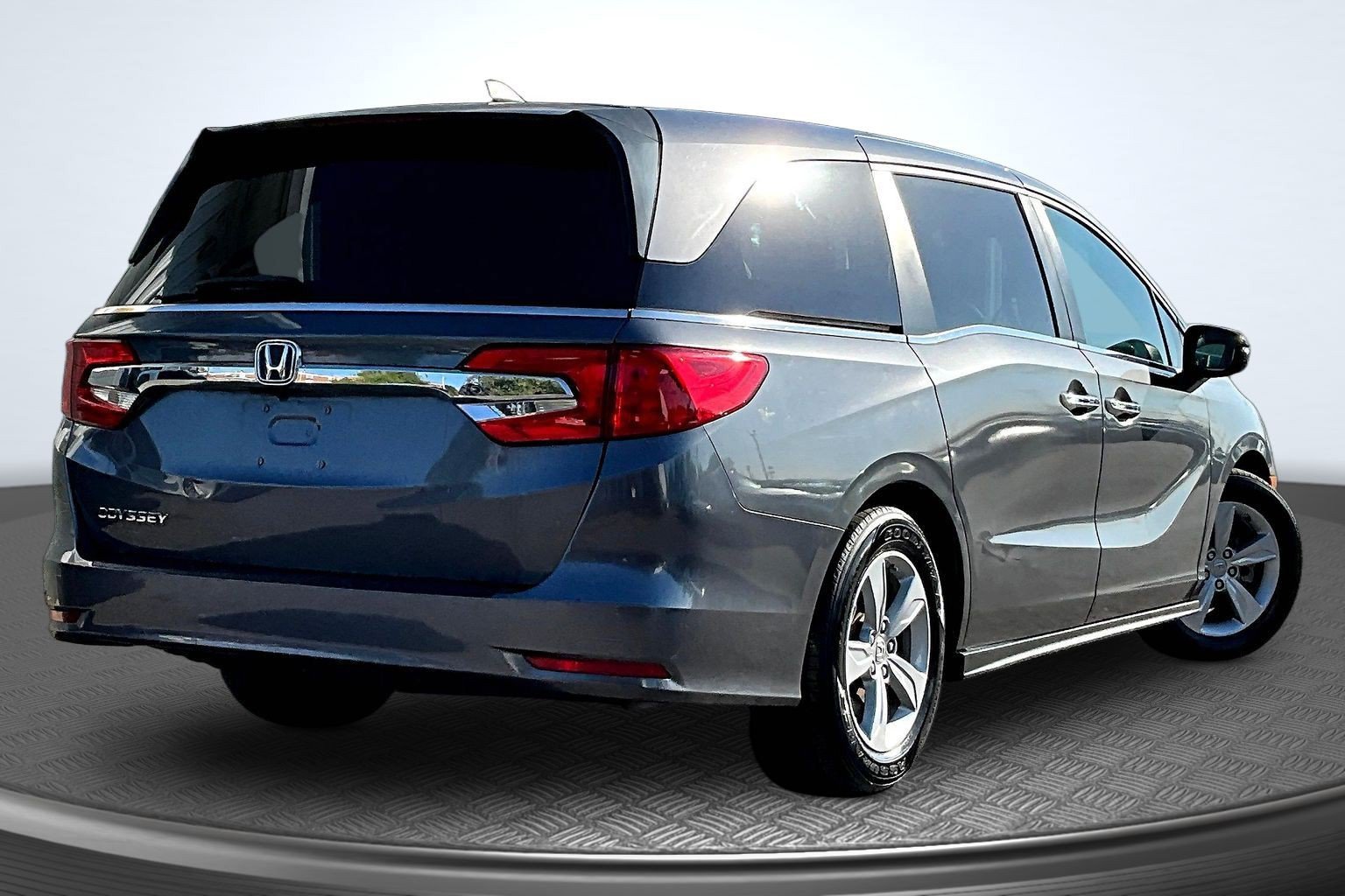 Used 2019 Gray Honda EX-L image 5