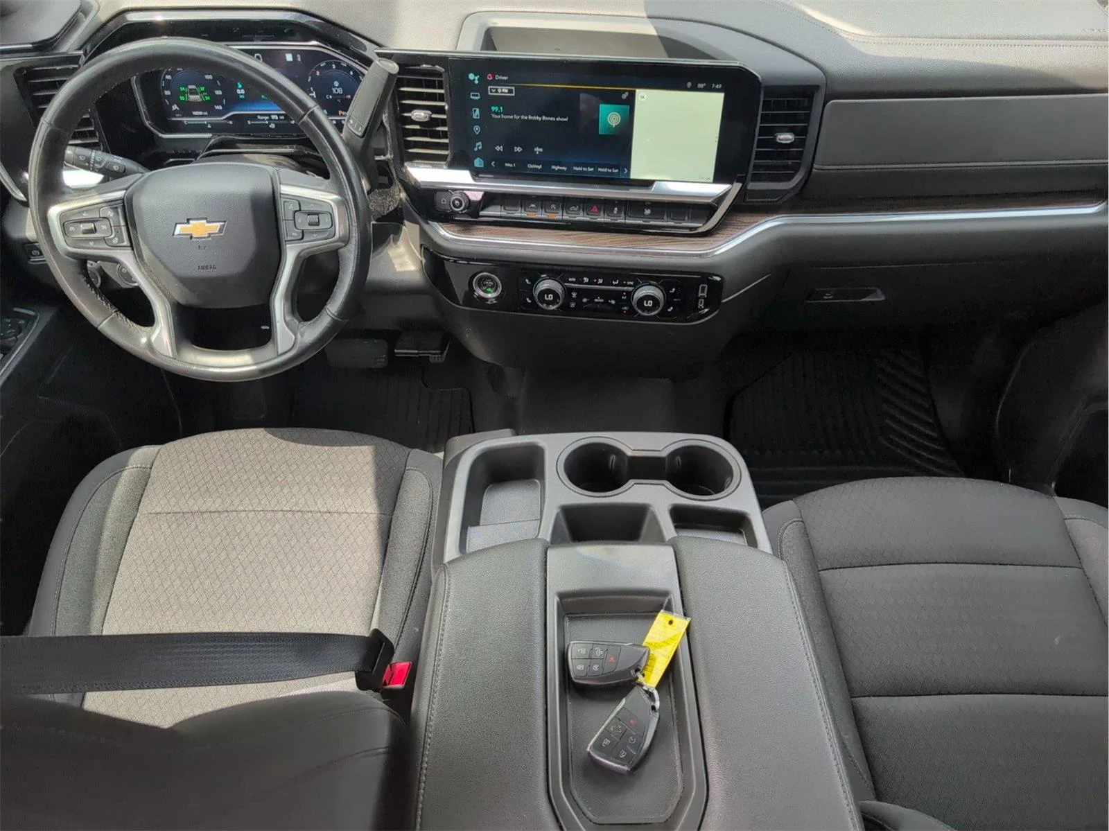 Used 2022 Summit White Chevrolet LT image 27