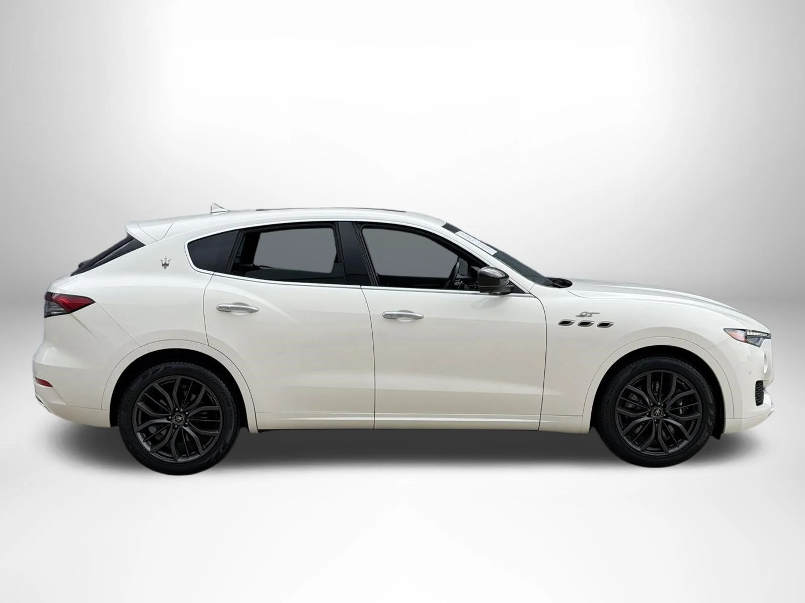 Used 2024 Bianco Maserati GT Ultima image 2