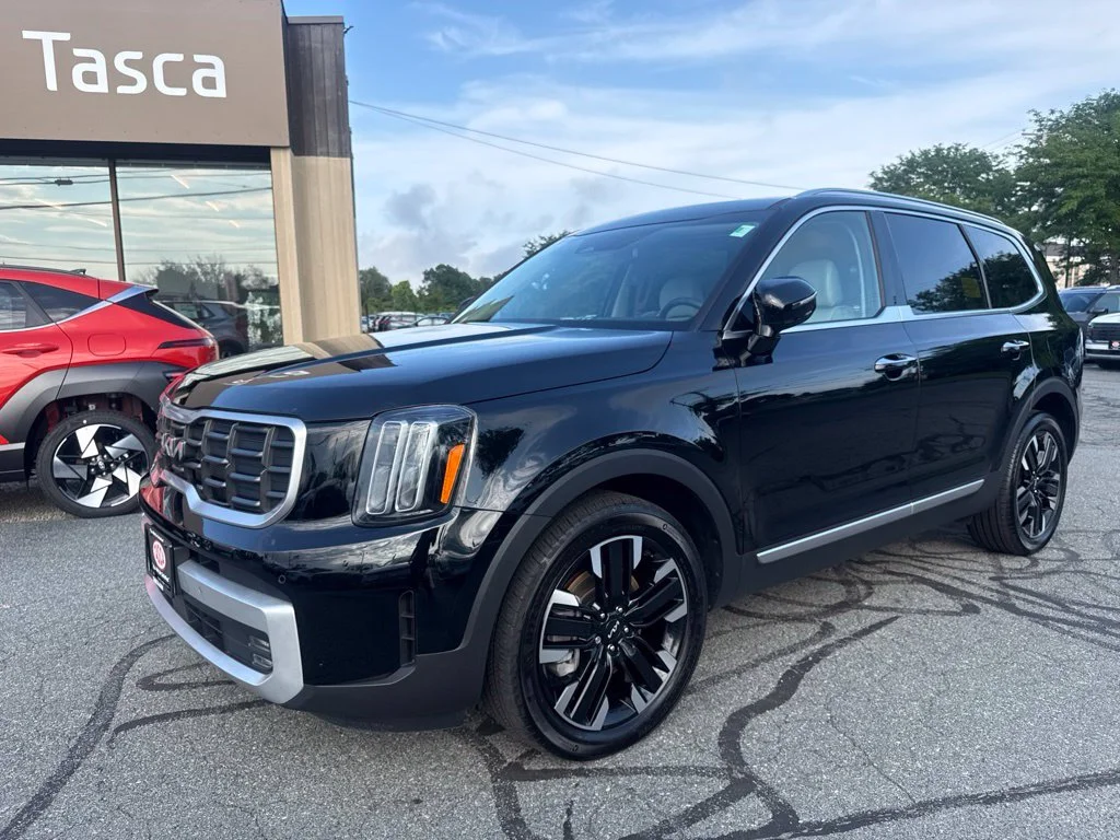 Used 2024 Black Kia SX image 9
