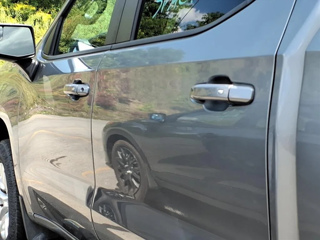 Used 2019 Satin Steel Metallic Chevrolet LT image 16