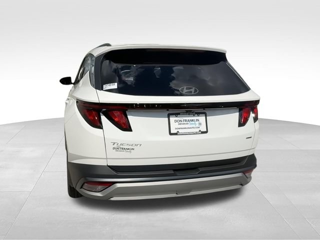New 2026 White Hyundai SEL Plus image 7