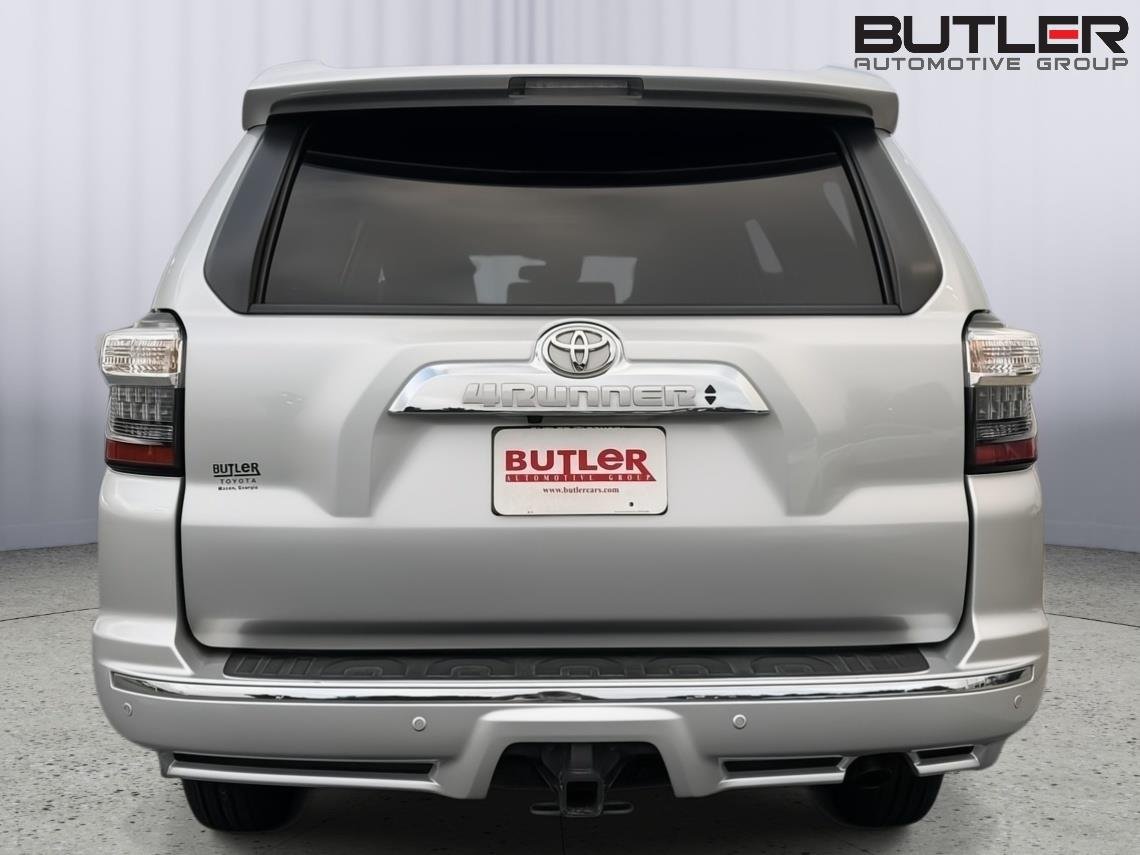 Used 2022 Classic Silver Metallic Toyota Limited image 7