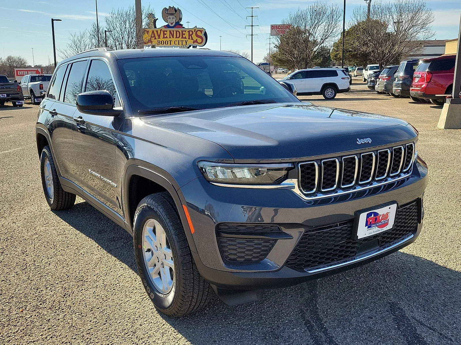 New 2025 PAS Baltic Grey Jeep LAREDO 4X4 image 6