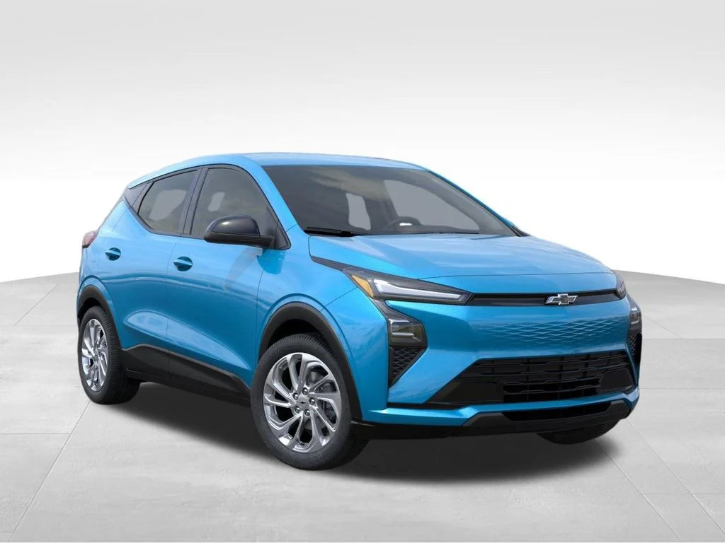 2027 Chevrolet Bolt LT - Photo 7