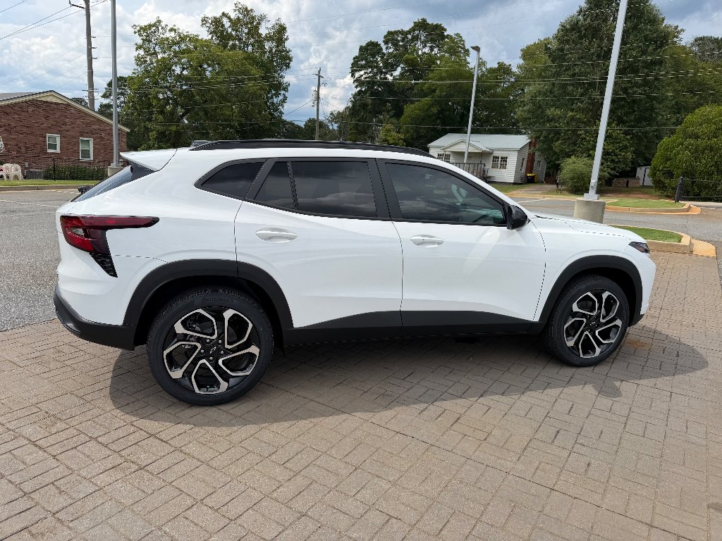 2026 Chevrolet Trax RS - Photo 9