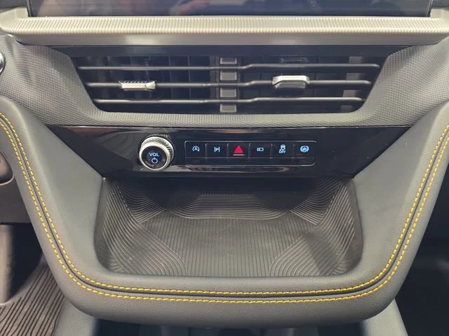 New 2026 Space White Metallic Ford Tremor® image 32