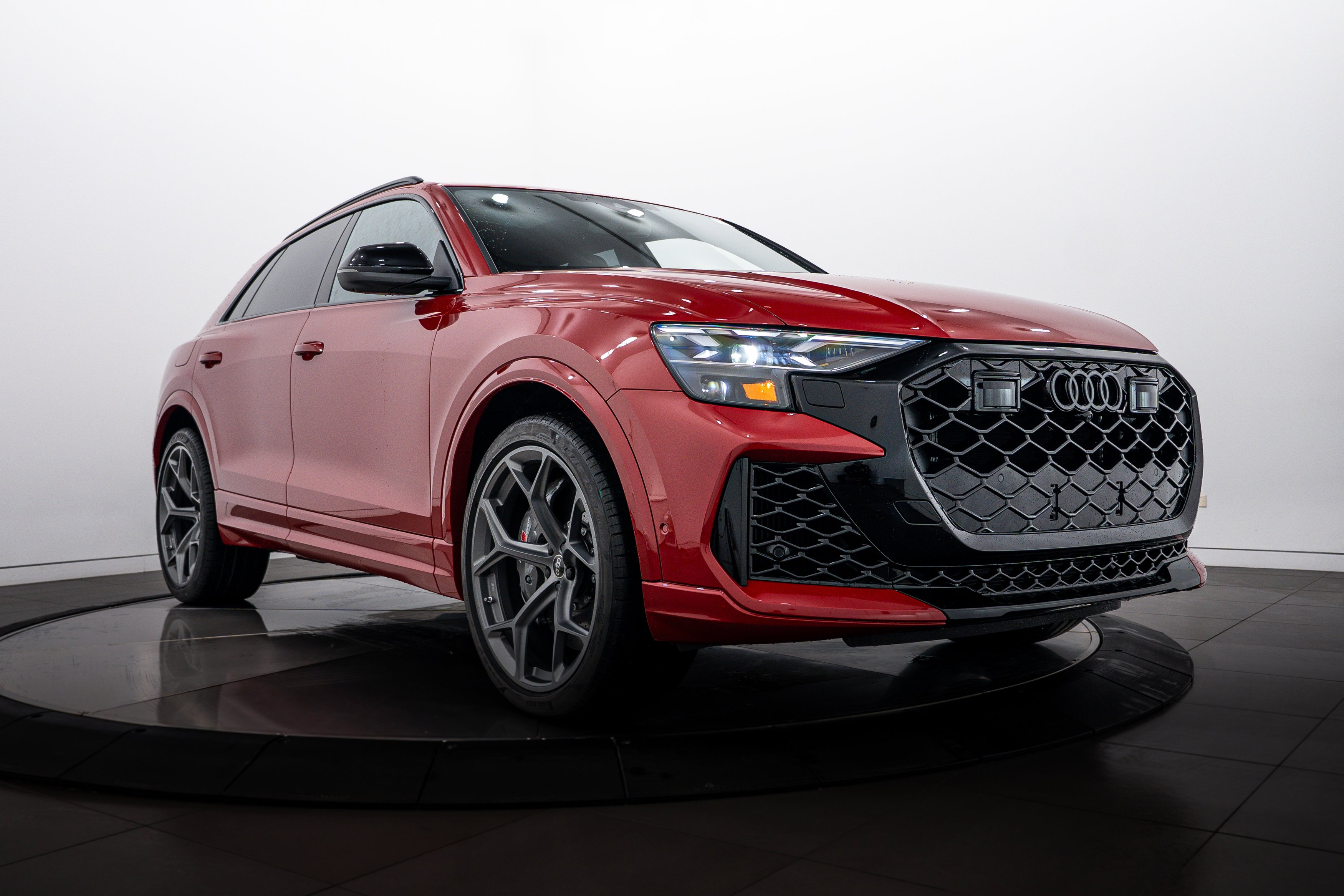 2026 Audi RS Q8 -'s photo
