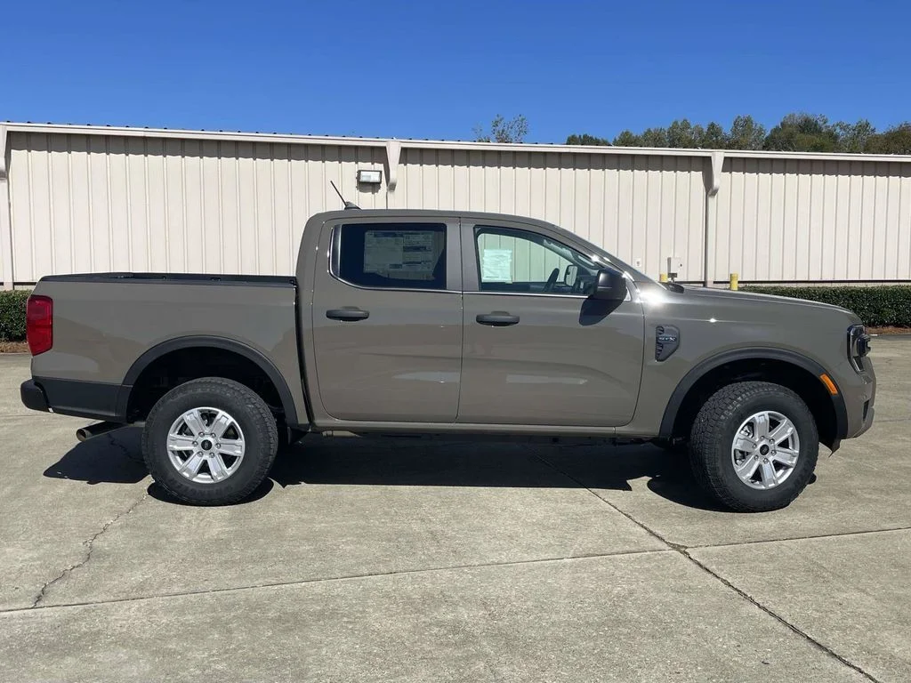 New 2026 Gray Ford XL image 2