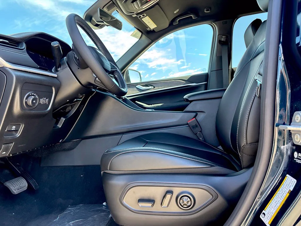 New 2027 Blue Jeep Limited image 13