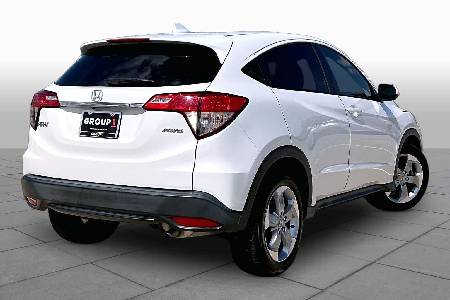 Used 2021 Platinum White Pearl Honda LX image 13