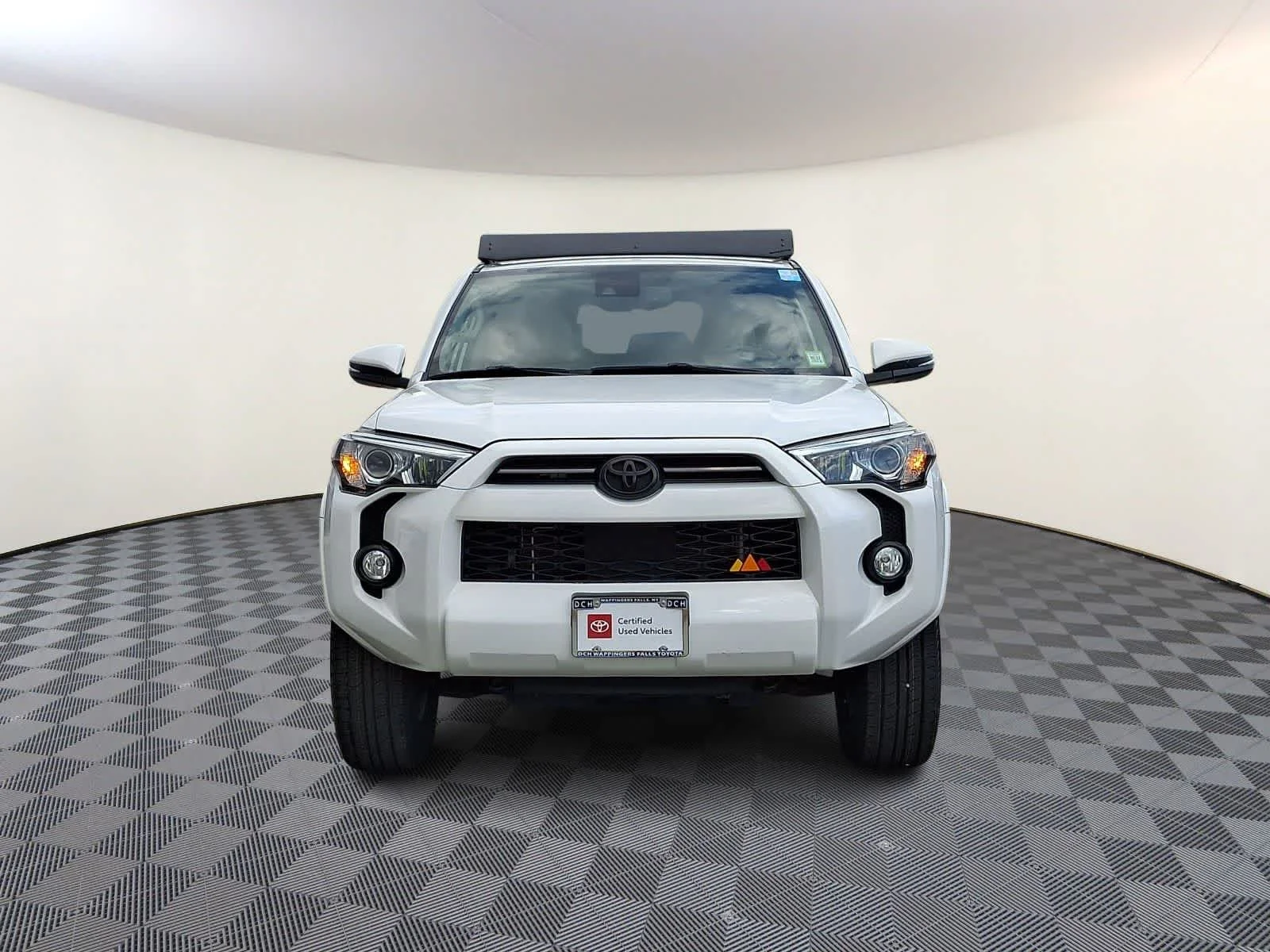 Certified Used 2020 Super White Toyota SR5 Premium image 3