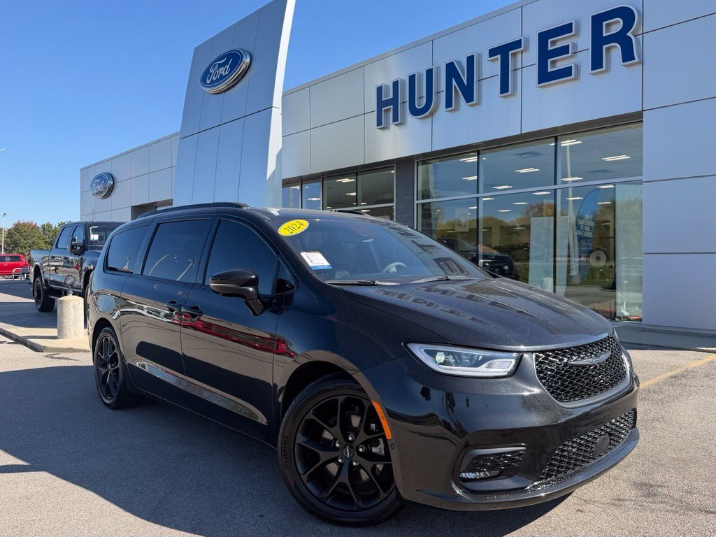 2024 Chrysler Pacifica