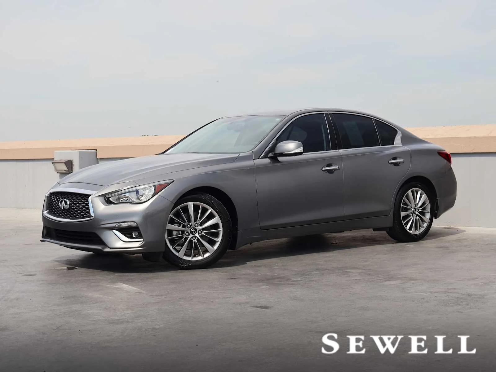 2023 INFINITI Q50 LUXE