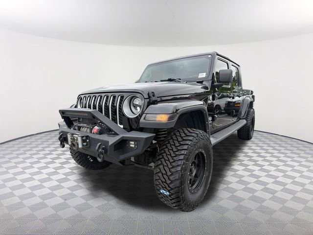 2022 Jeep Gladiator Overland's photo