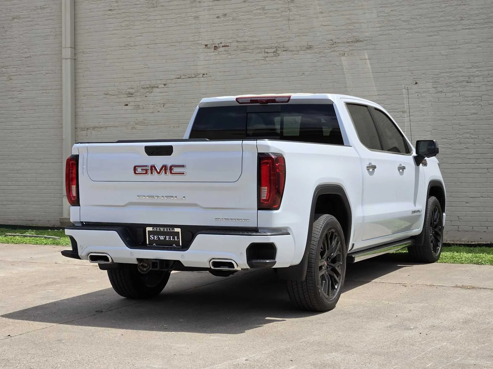 2026 GMC Sierra 1500 Denali - Photo 3