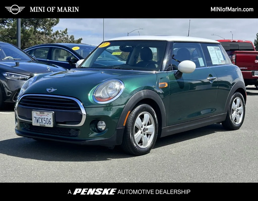 2017 MINI Cooper -'s photo