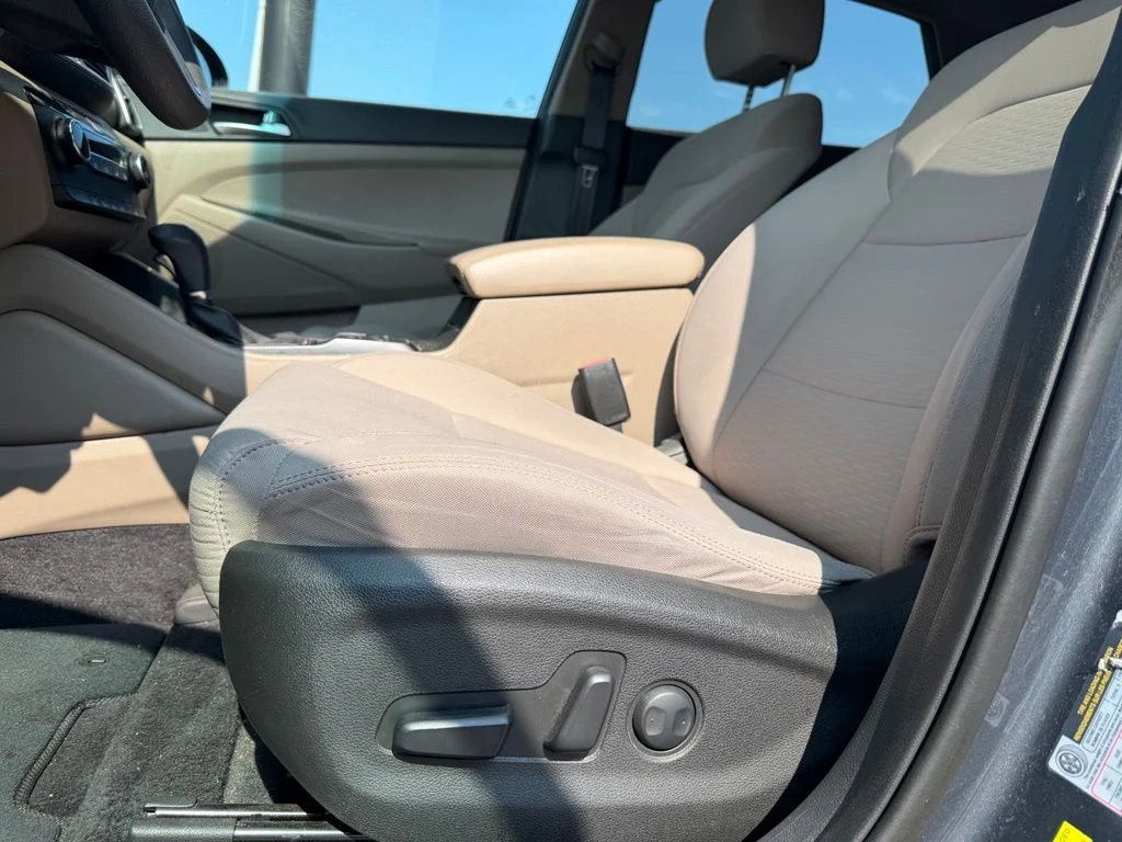Used 2021 Blue Hyundai Value image 23