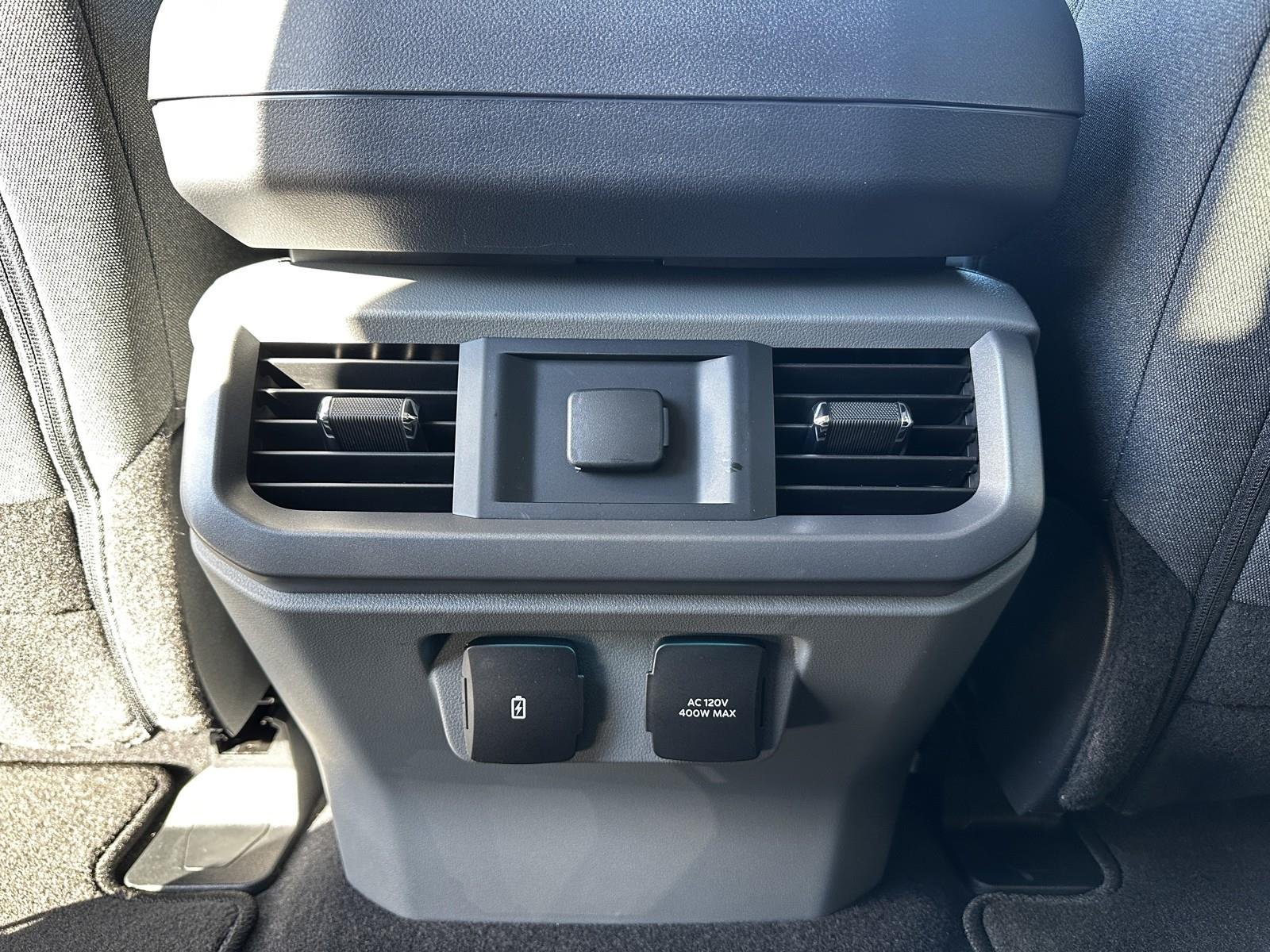 2025 Ford F-150 XLT - Photo 13