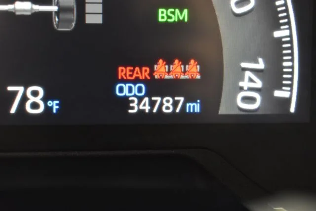 Used 2023  Toyota XLE image 25