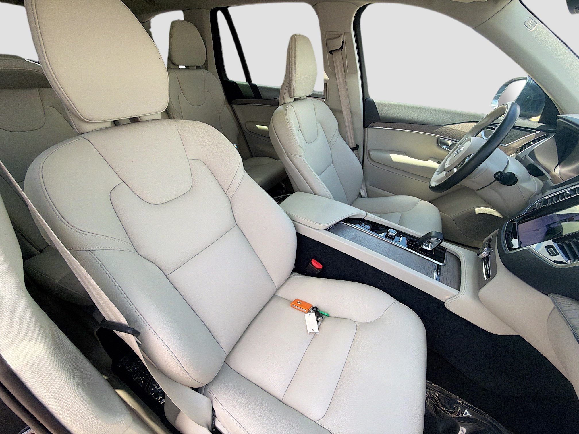 Used 2025 Denim Blue Metallic Volvo Plus image 14