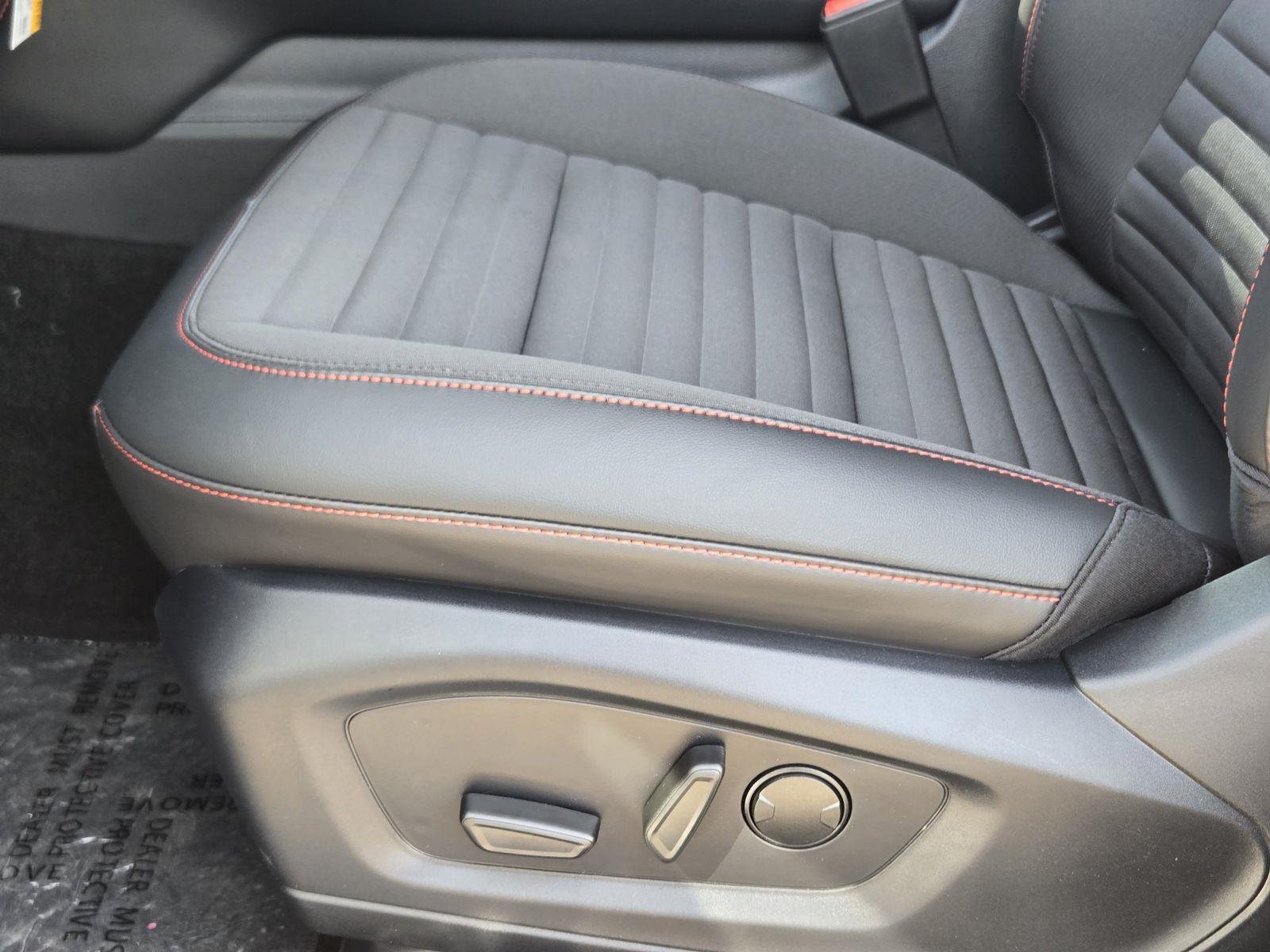 New 2026 Agate Black Metallic Ford ST-Line image 16