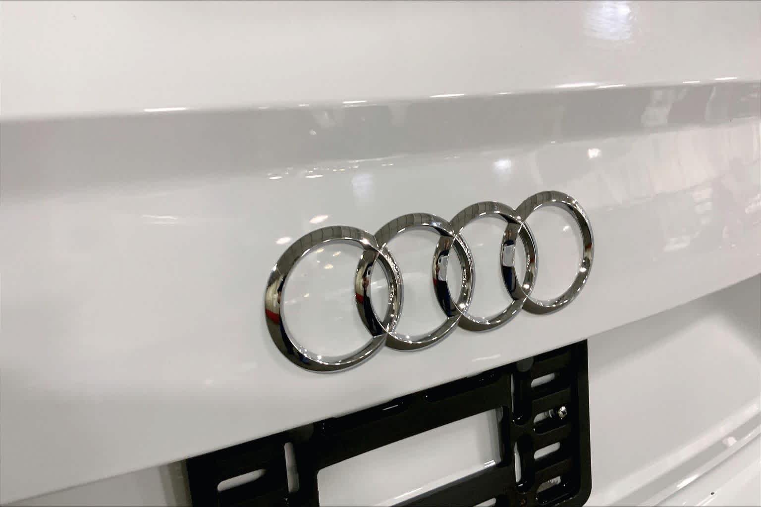 Used 2018 Glacier White Metallic Audi Premium Plus image 10
