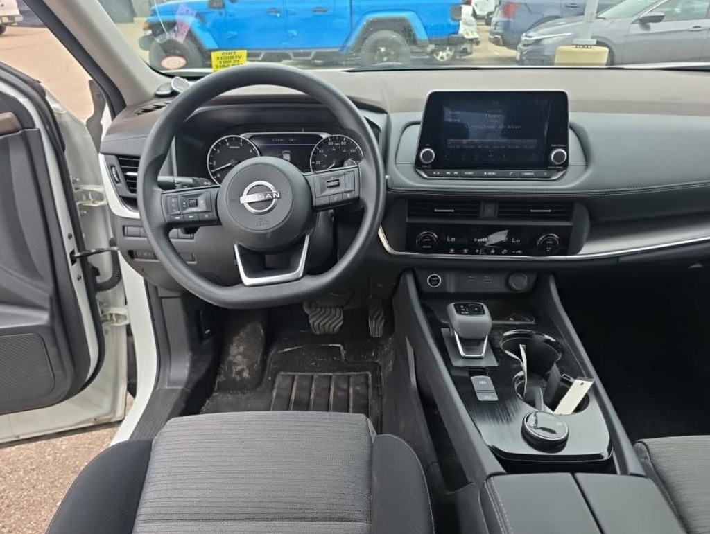 Used 2023 Pearl White Tricoat Nissan SV image 6