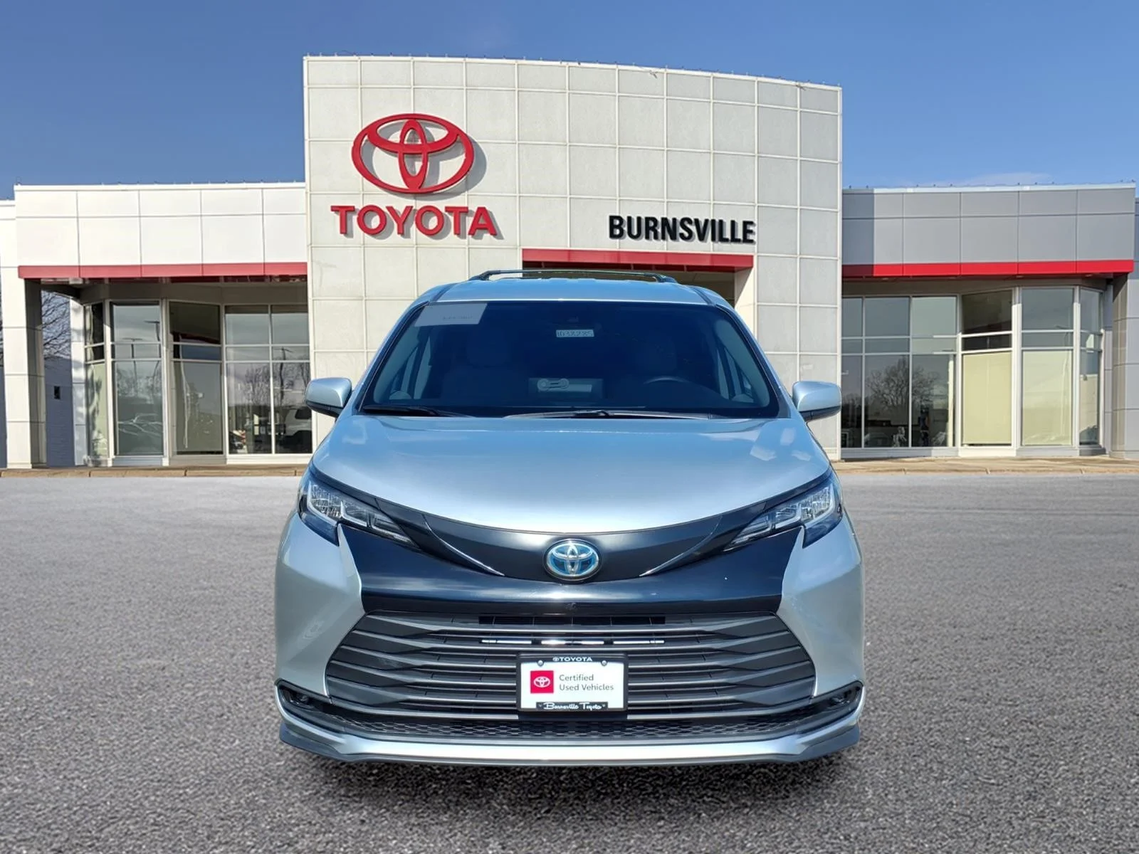 Certified Used 2023 Silver Toyota LE image 9