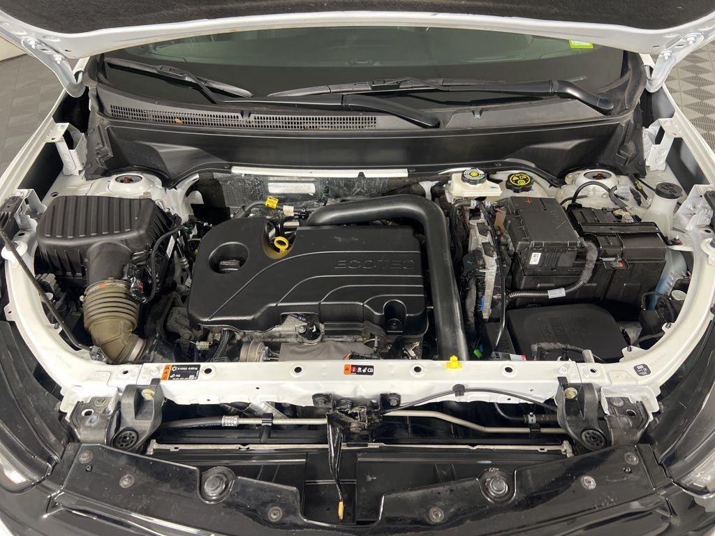 Used 2024 Summit White Chevrolet RS image 17