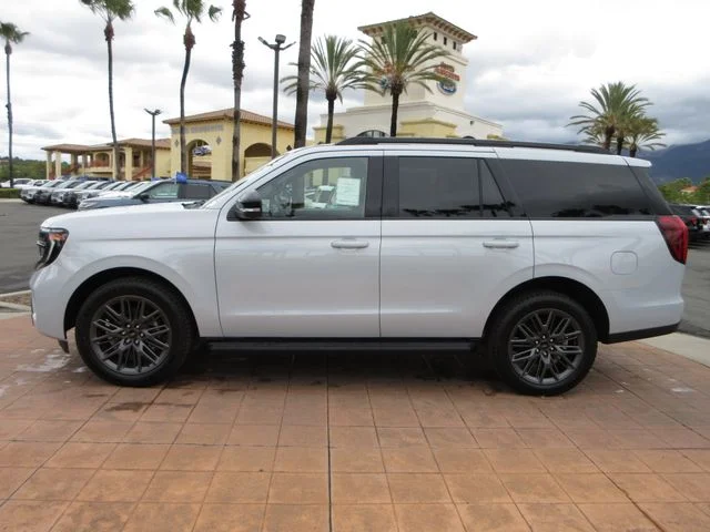 2026 Ford Expedition Platinum 4x4's photo