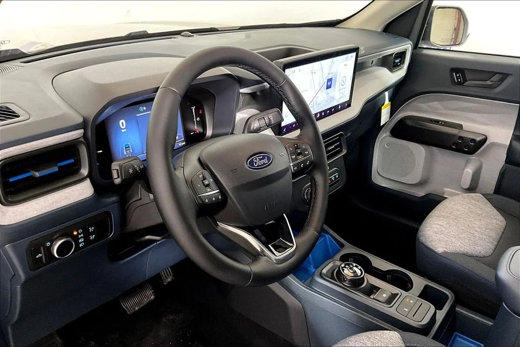 New 2026 Oxford White Ford XLT image 6