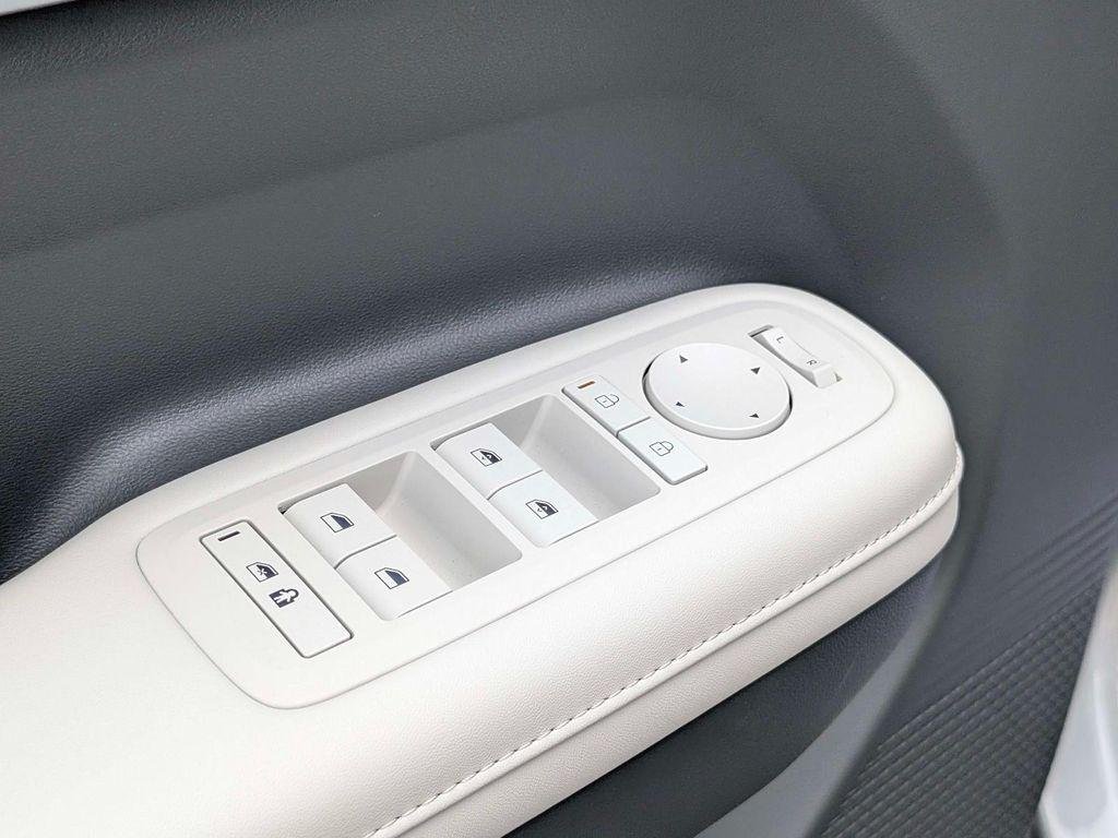 New 2026 Silver Hyundai SEL FWD image 12