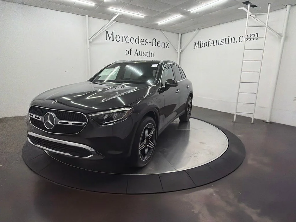 New 2027 Gray Mercedes-Benz GLC 300 image 3