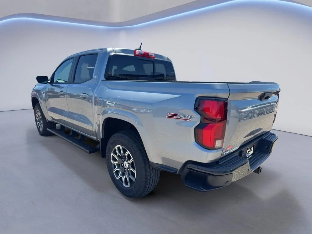 2026 Chevrolet Colorado Z71 - Photo 8