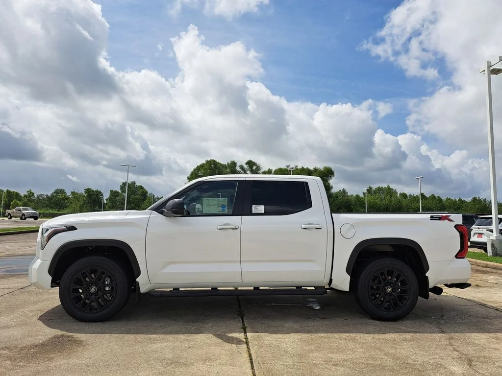 New 2026 White Toyota SR5 image 8