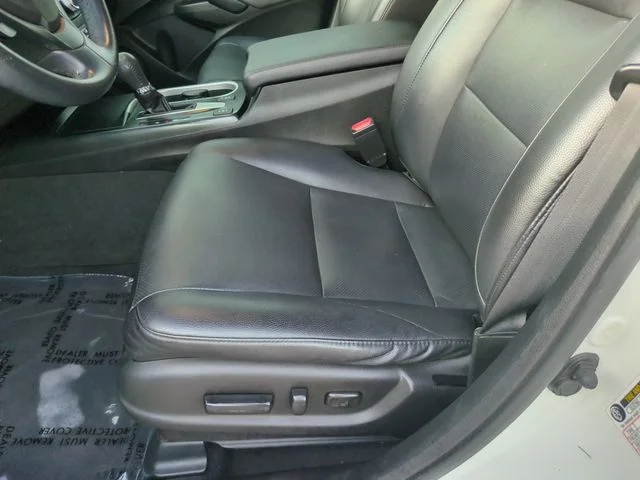 Used 2018 White Acura Technology Package image 19