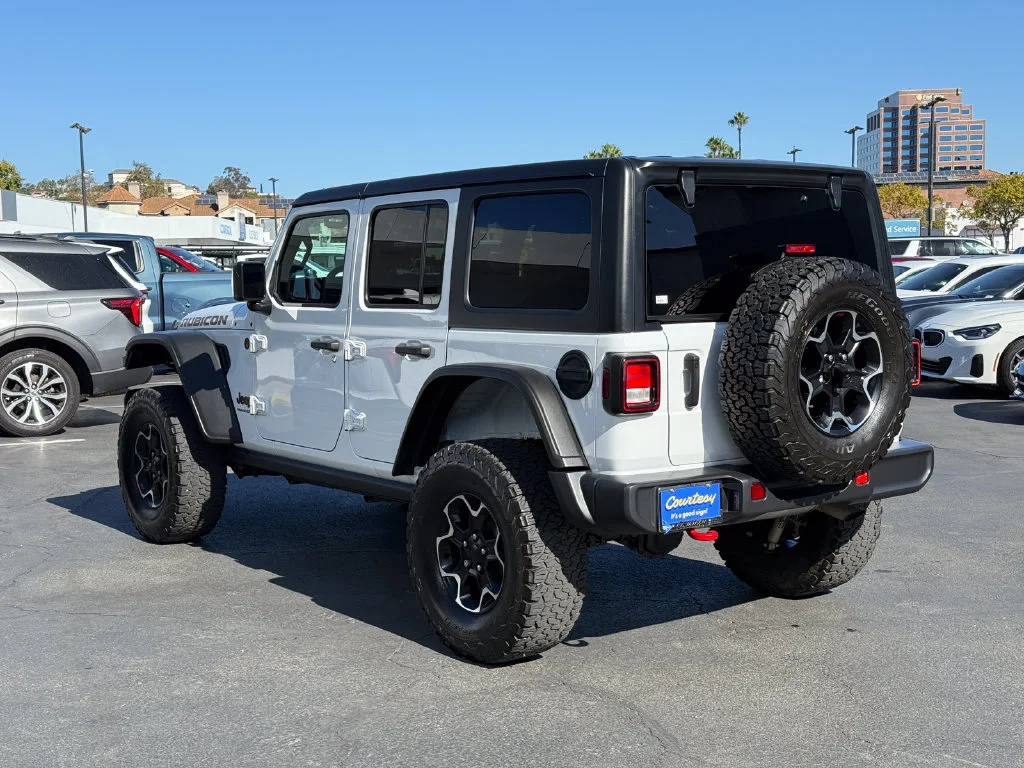 Used 2023  Jeep Rubicon image 9