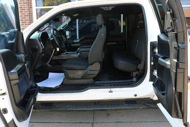 Used 2016 White Ford XLT image 17