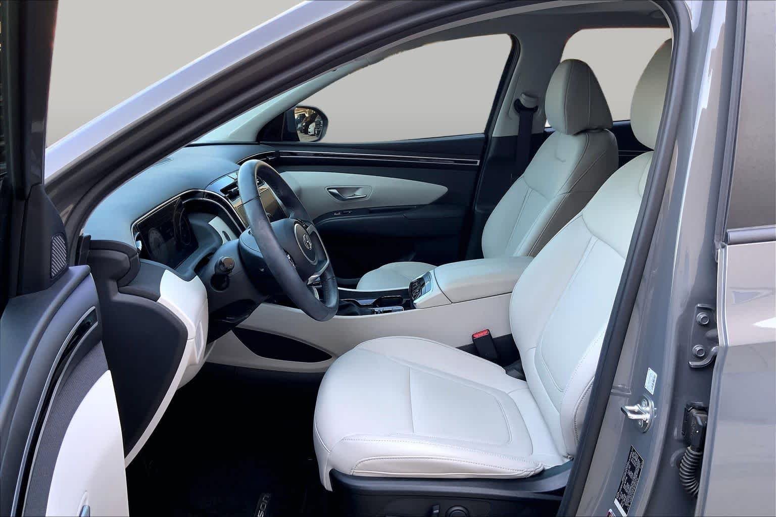 Used 2024 Hampton Gray Hyundai SEL image 8