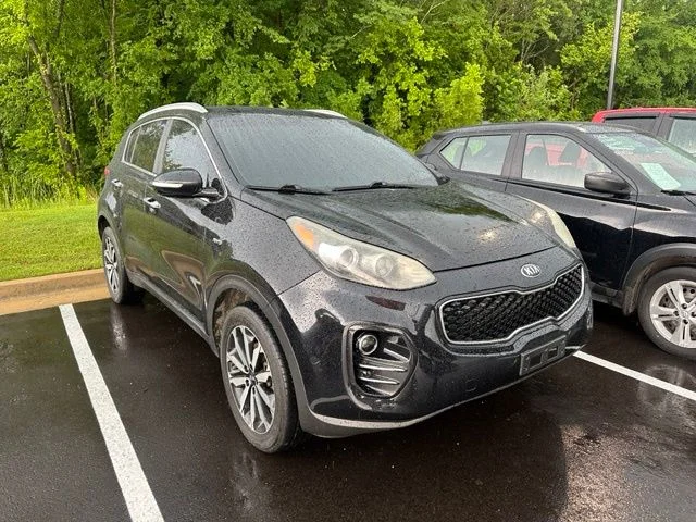 Used 2017 Red Kia EX image 5