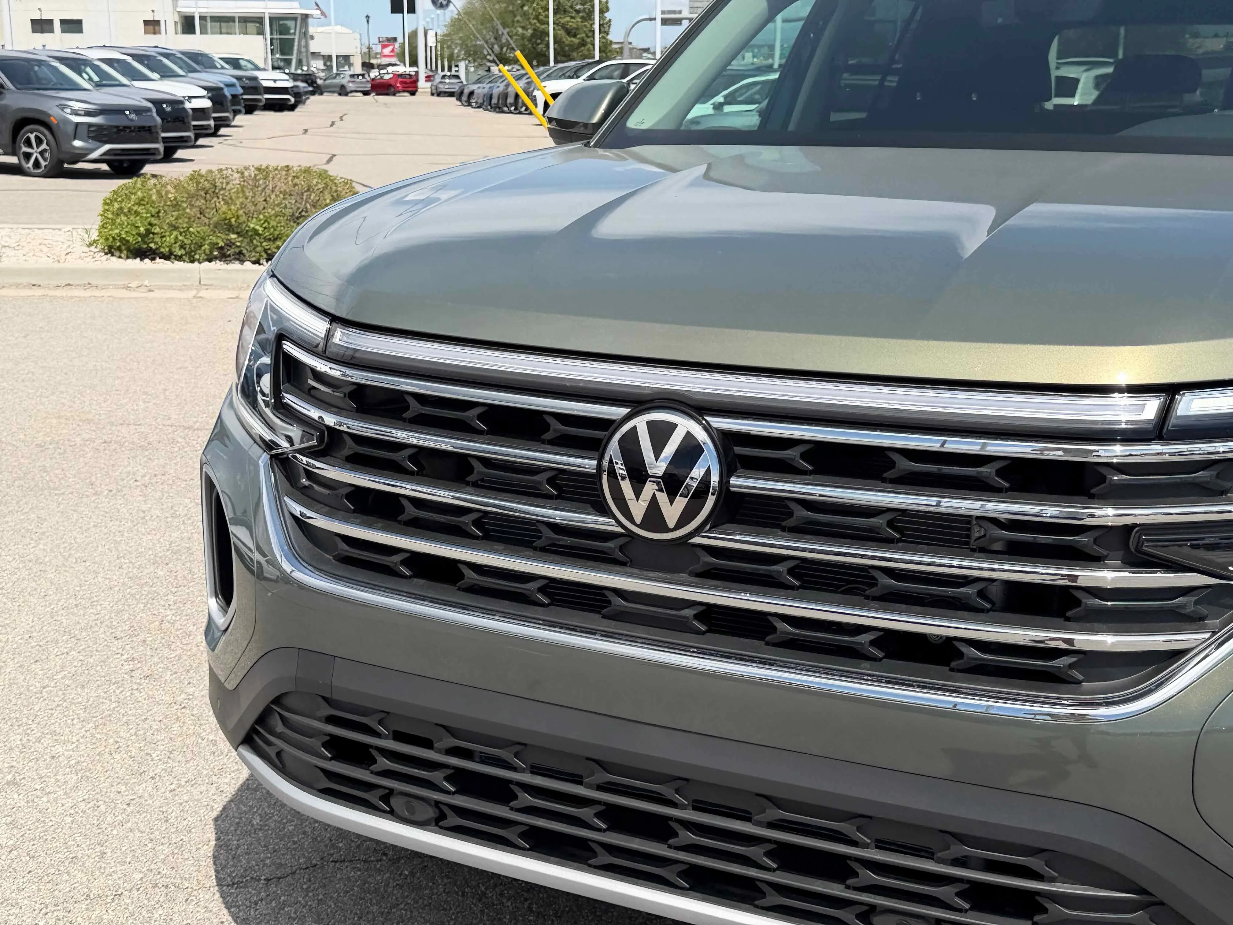 New 2026 Green Volkswagen 2.0T SE w/Technology image 11