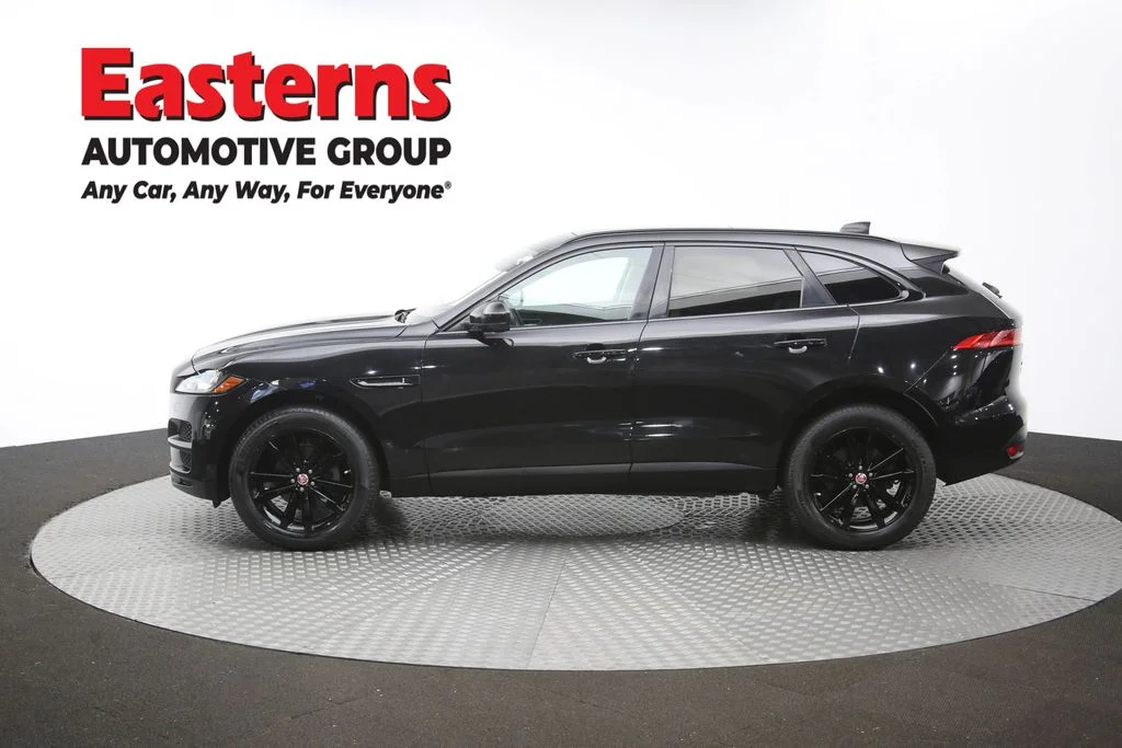 Used 2020 Black Jaguar 25t Prestige image 64