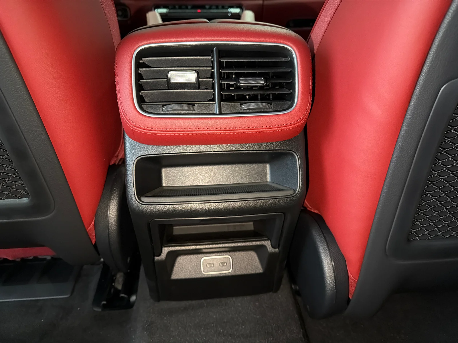 New 2026 manufaktur paint manufaktur si Mercedes-Benz GLE 580 4MATIC SUV image 21