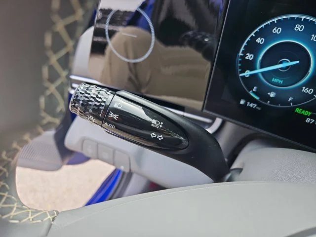 2025 Hyundai Elantra Blue - Photo 22