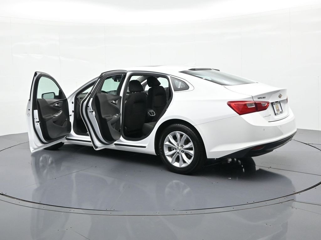 Used 2024 Summit White Chevrolet LT 1LT image 23