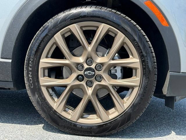 New 2026 Sterling Gray Metallic Chevrolet LT image 16
