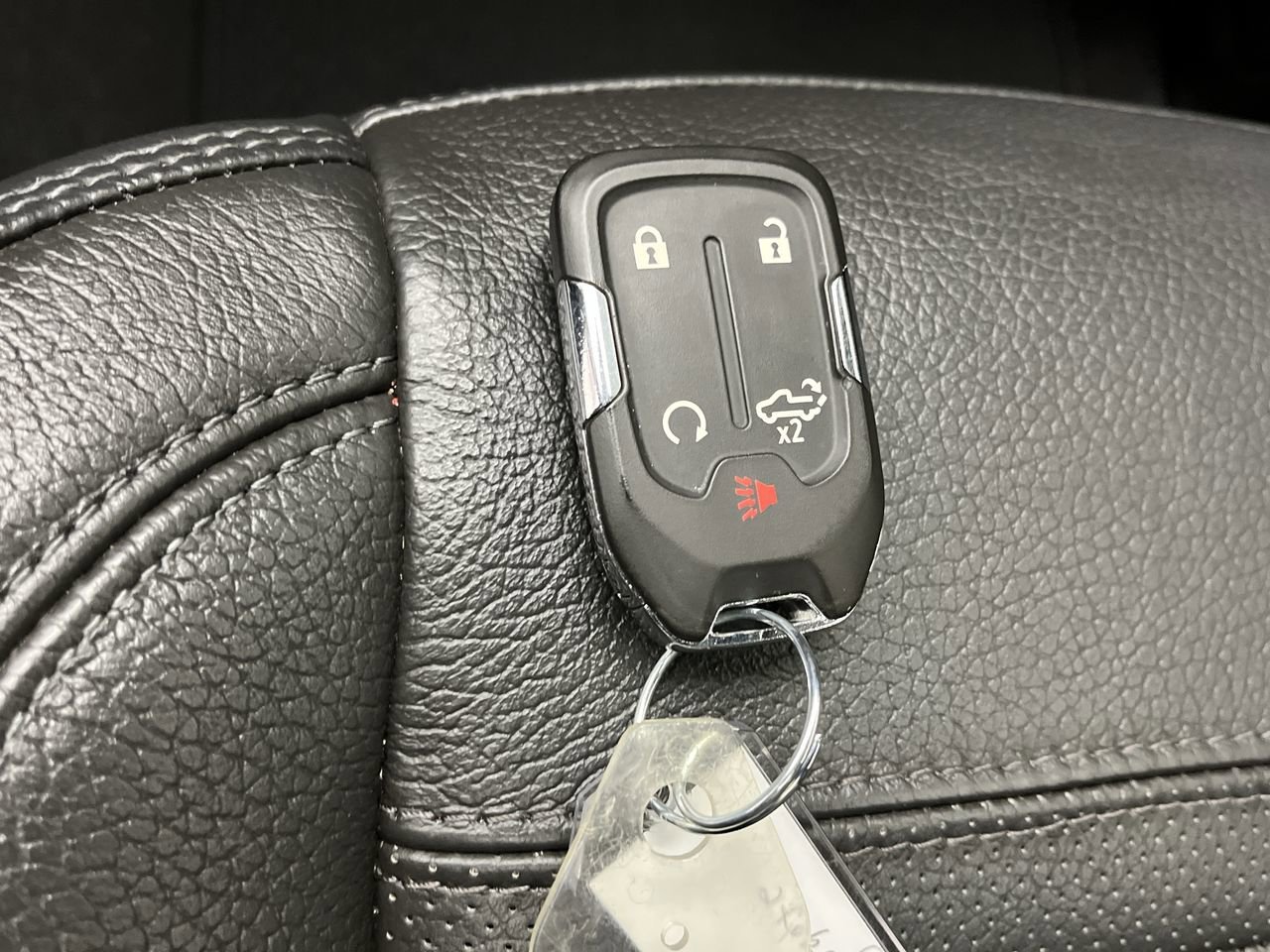 Certified Used 2022 Hunter Metallic GMC Denali image 33